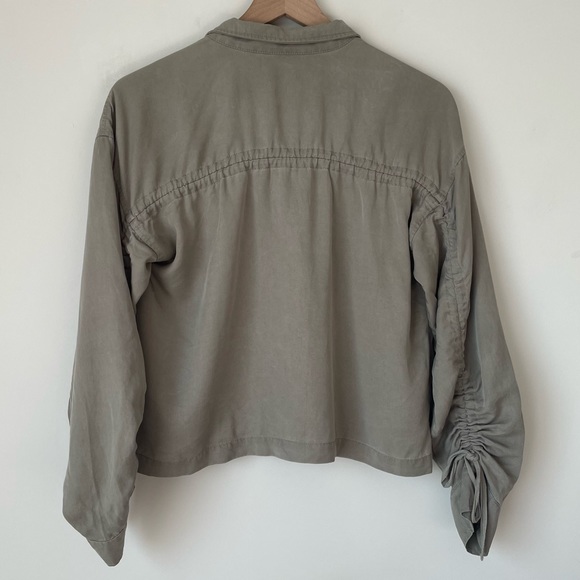 Soft Surroundings Tencel Ruched Zip Up Jacket Lightweight Army Green Size XS - Picture 4 of 7